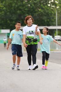 BIB: 284
                            <button type="button" onclick="openModal(3562665)" class="btn btn-primary btn-sm float-right btn-popup" data-toggle="modal" data-target=".modal-high-quality">
                        <i class="fas fa-shopping-cart"></i> Add to Cart
                    </button>
                                            <button type="button" onclick="isThisMe(3562665, true)" class="btn btn-success btn-sm float-right btn-popup btn-isme hidden" data-toggle="tooltip" data-placement="bottom" title="นี่คือรูปของคุณใช่ไหม คลิกที่นี่เพื่อเอาเข้าอัลบั้ม">
                        <i class="fas fa-plus"></i> Add to album
                    </button>
                    <button type="button" onclick="isThisMe(3562665, false)" class="btn btn-warning btn-sm float-right btn-popup btn-isnotme hidden">
                        <i class="fas fa-ban"></i> Remove from album
                    </button>